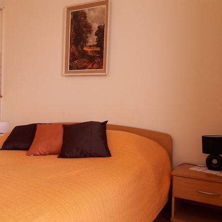 Guest House Jelsa Єлса Номер фото