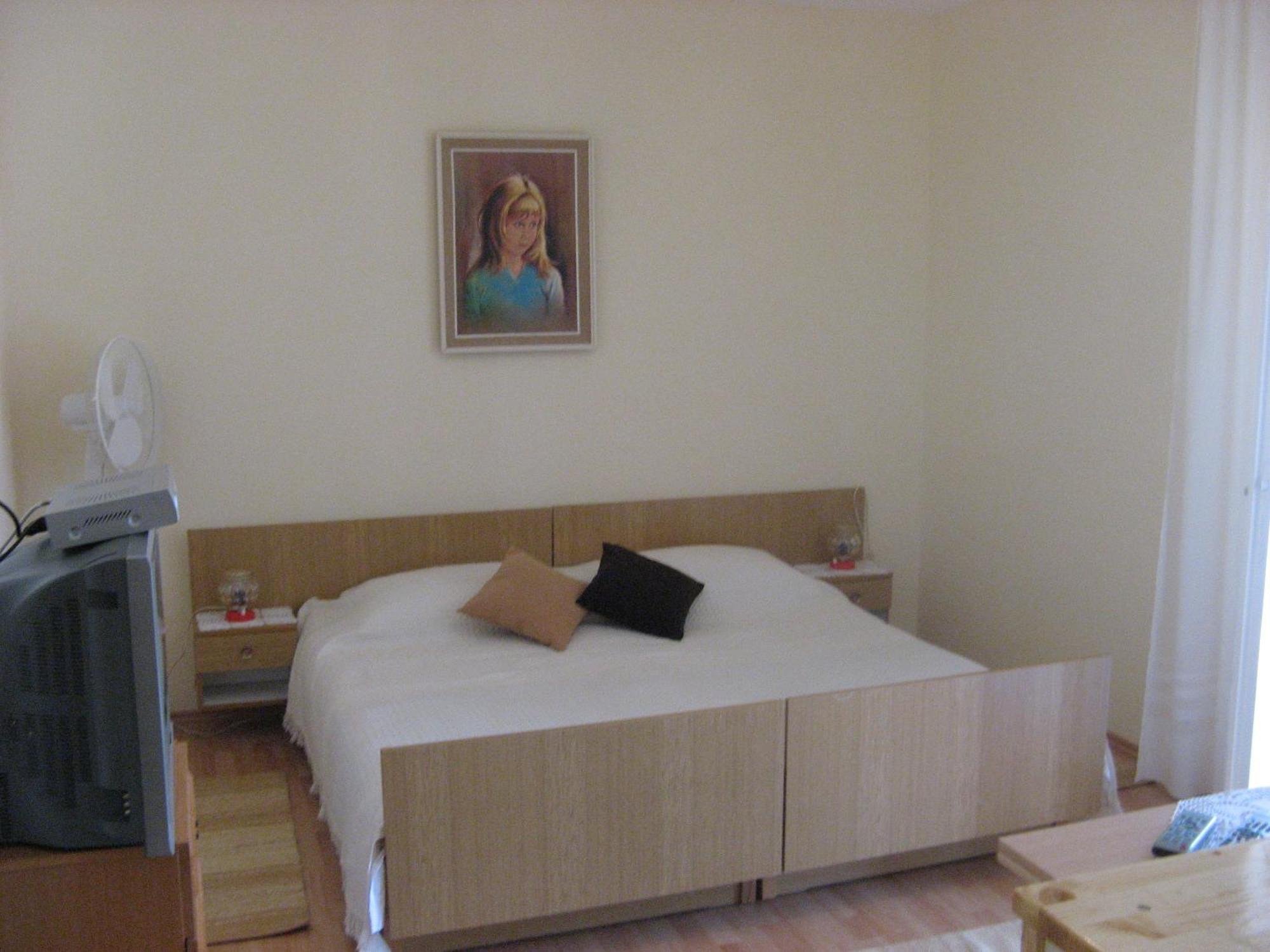 Guest House Jelsa Єлса Номер фото