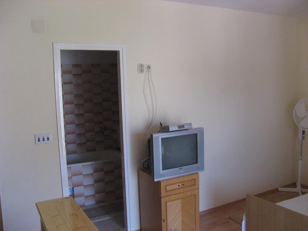 Guest House Jelsa Єлса Номер фото